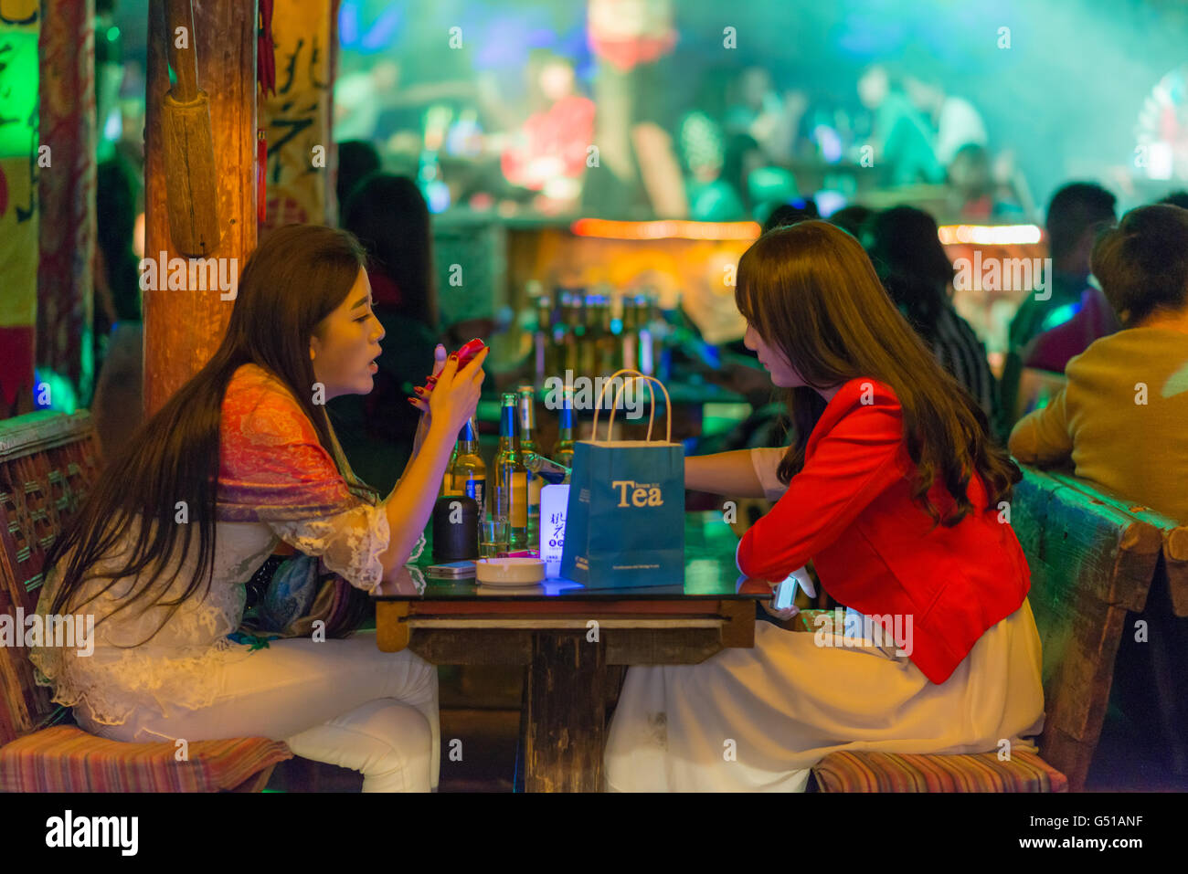 Street food in lijiang yunnan hi-res stock photography and images - Alamy