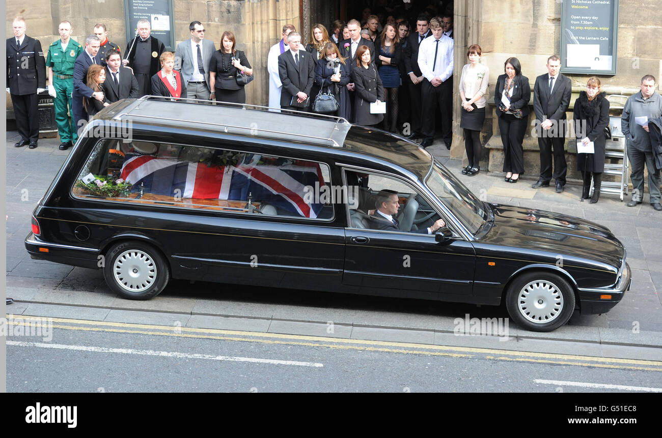 The twin of shot policeman pc david rathband hi-res stock photography ...