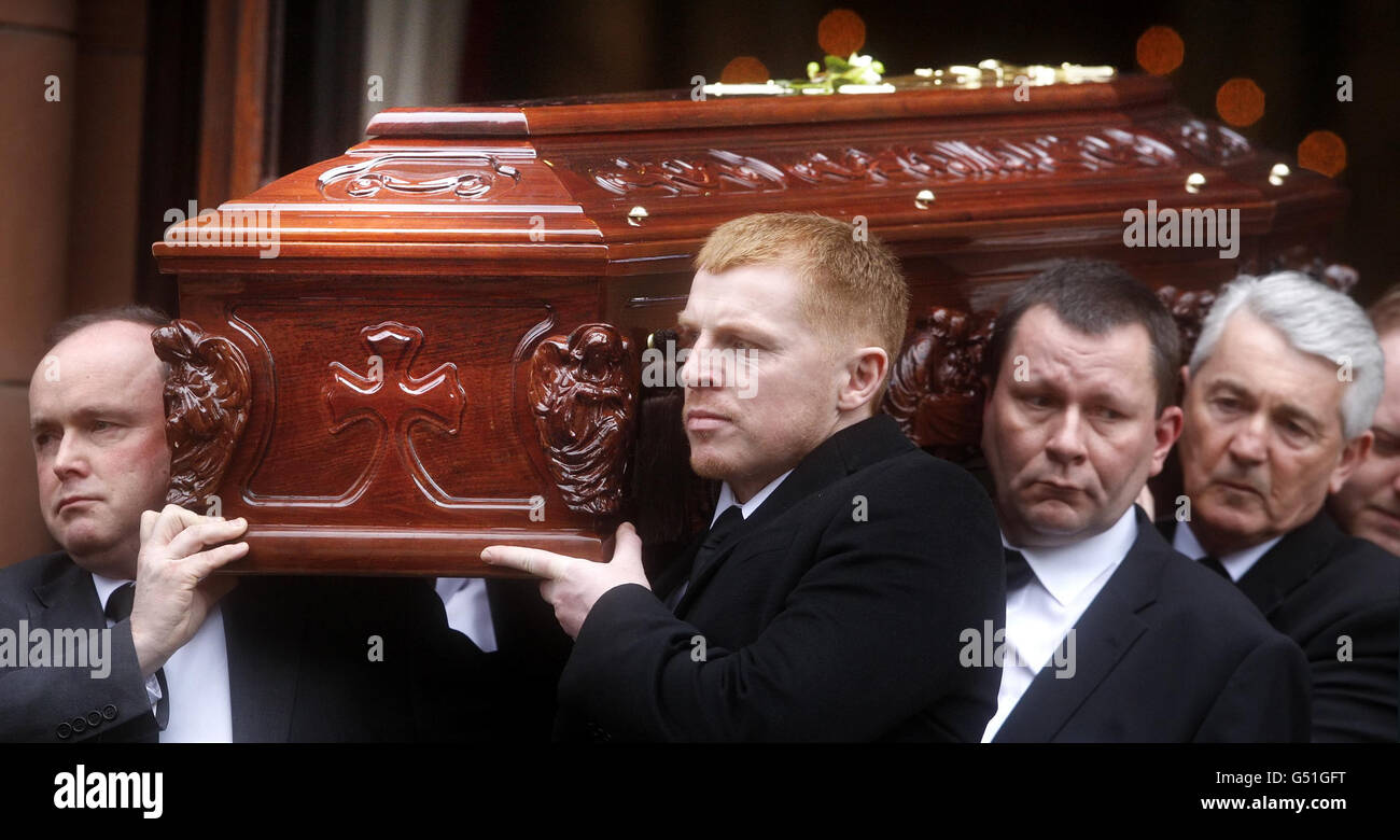 Paul Mcbride Funeral High Resolution Stock Photography and Images - Alamy