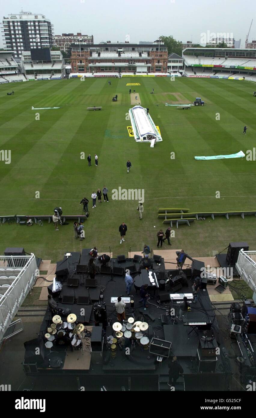 Reggae band Third World rehearse beneath the Media Centre at Lord's Cricket Ground, London, where they will entertain the crowds during the lunch interval at the second match of England's series against West Indies. Stock Photo