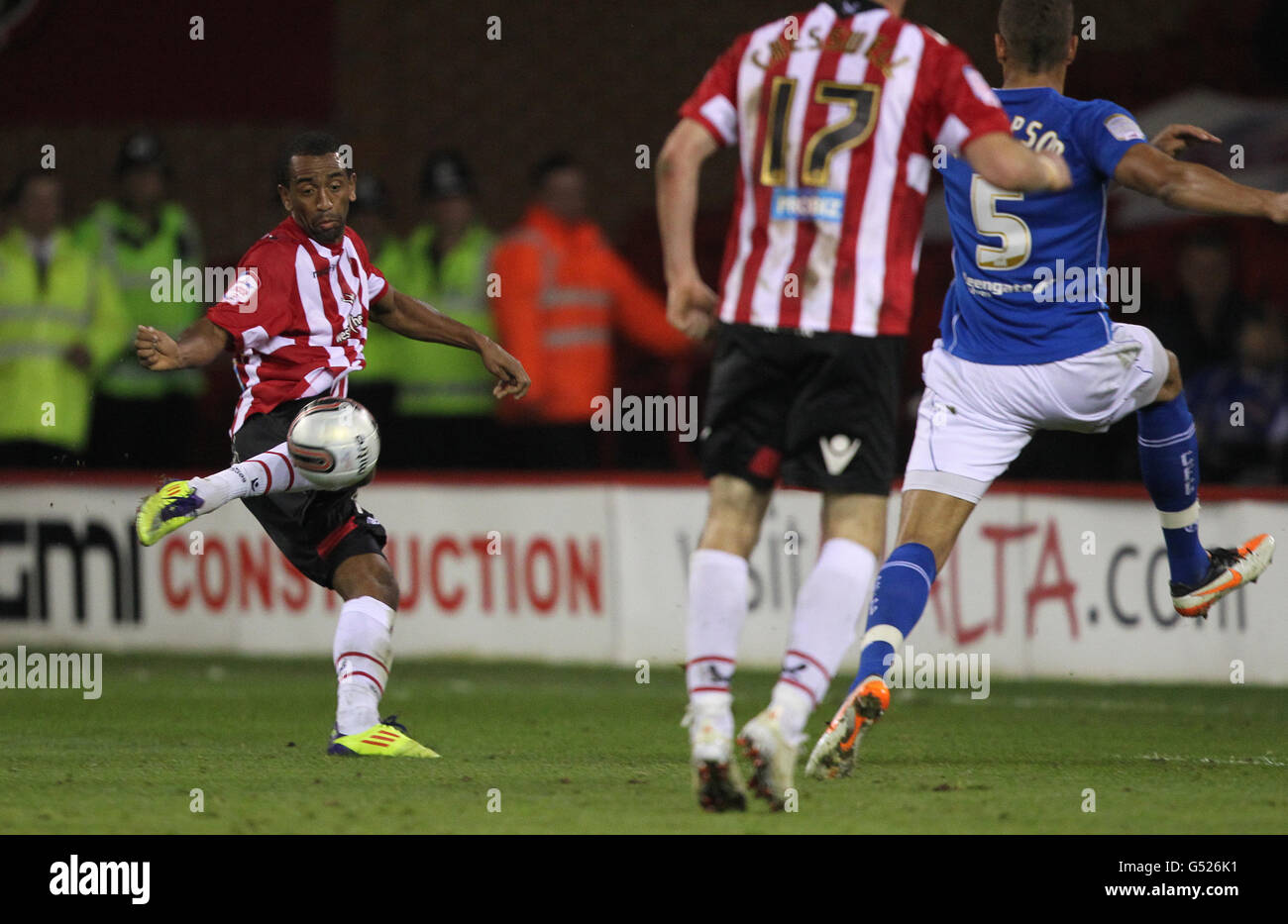 Soccer - npower Football League One - Sheffield United v Chesterfield - Bramall Lane. Sheffield United's Lee Williamson scores his team's opening goal Stock Photo