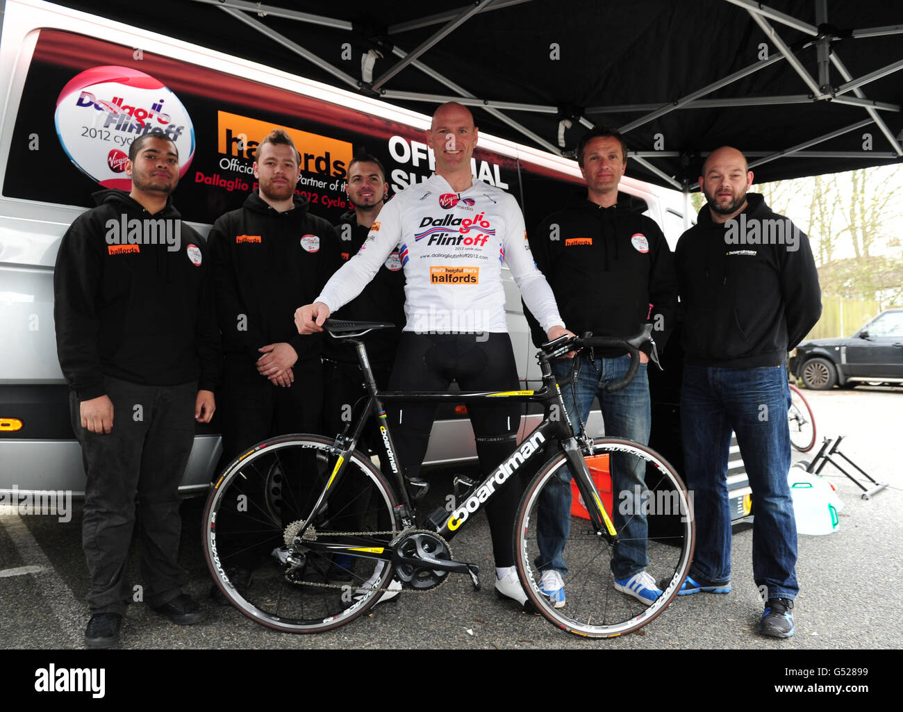 Cycle slam hi-res stock photography and 