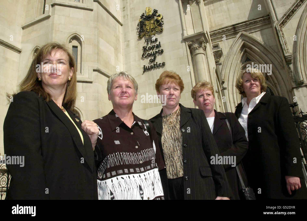 Relatives of Shipman victims Stock Photo