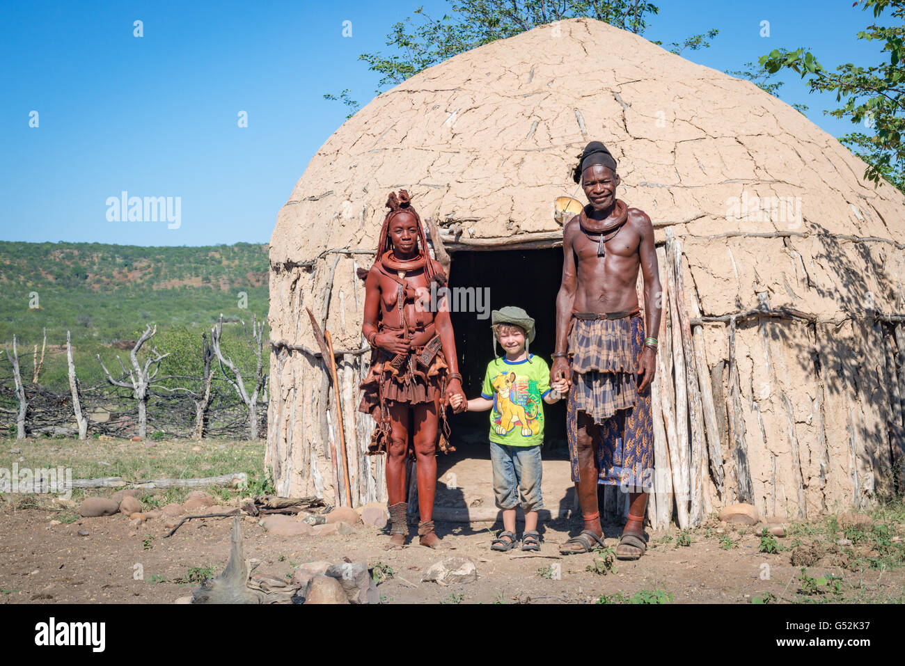 Namibia Kunene Kaokoland Hospitality Of The Himba Couple Encounter With The Himba Stock 5319