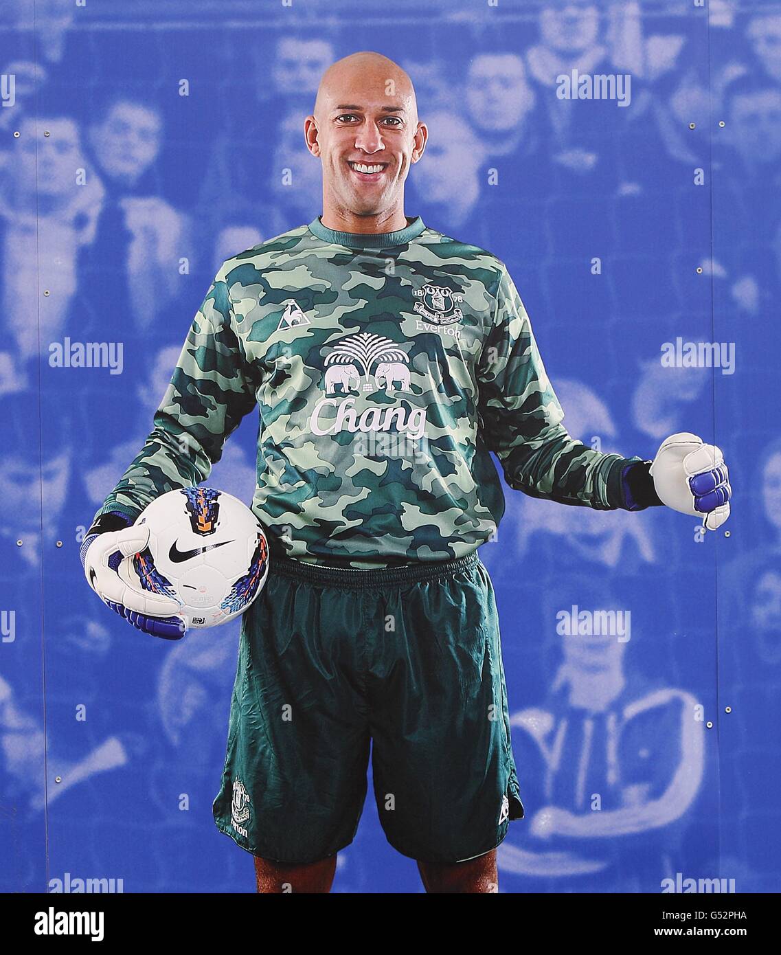 Soccer - Barclays Premier League - Everton v West Bromwich Albion - Goodison Park. Wall art of Everton's goalkeeper Tim Howard at Goodison Park Stock Photo