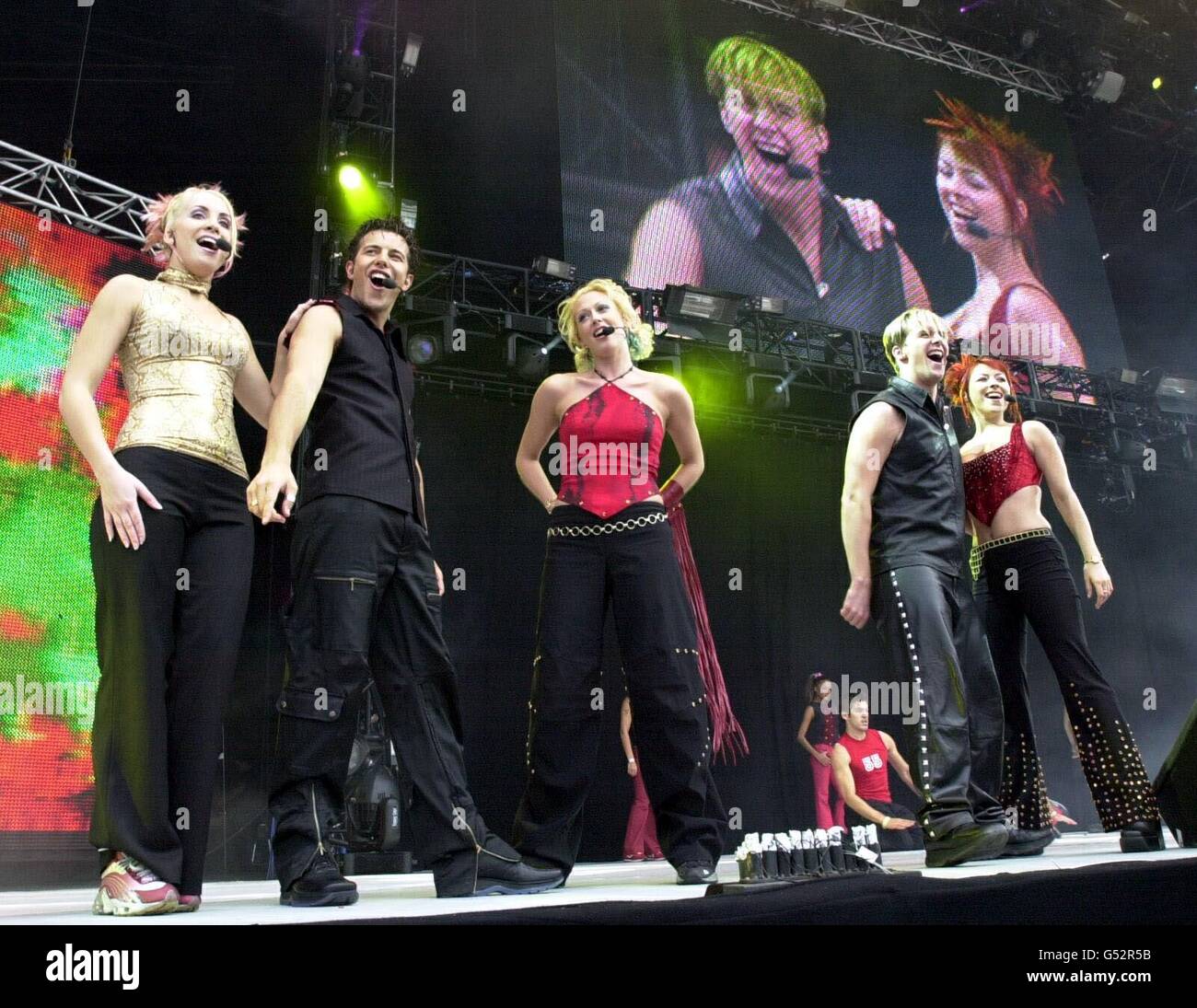 Pop group Steps on stage at the Capital Radio 2000 Party In The Park concert  at Hyde Park in London, in aid of The Prince's Trust. 27/12/01: The band  have announced that
