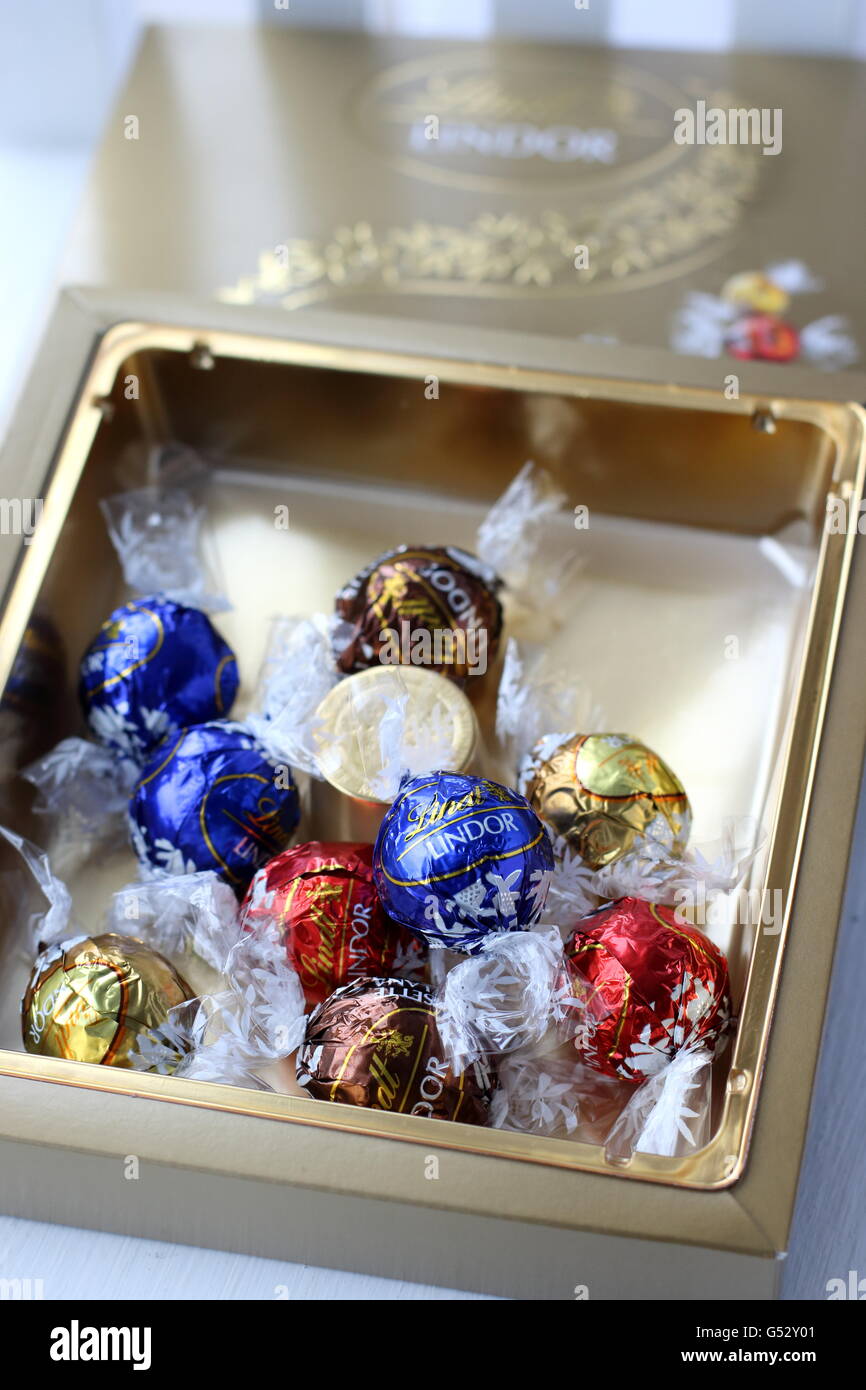 Lindor assortment chocolate box hires stock photography and images Alamy