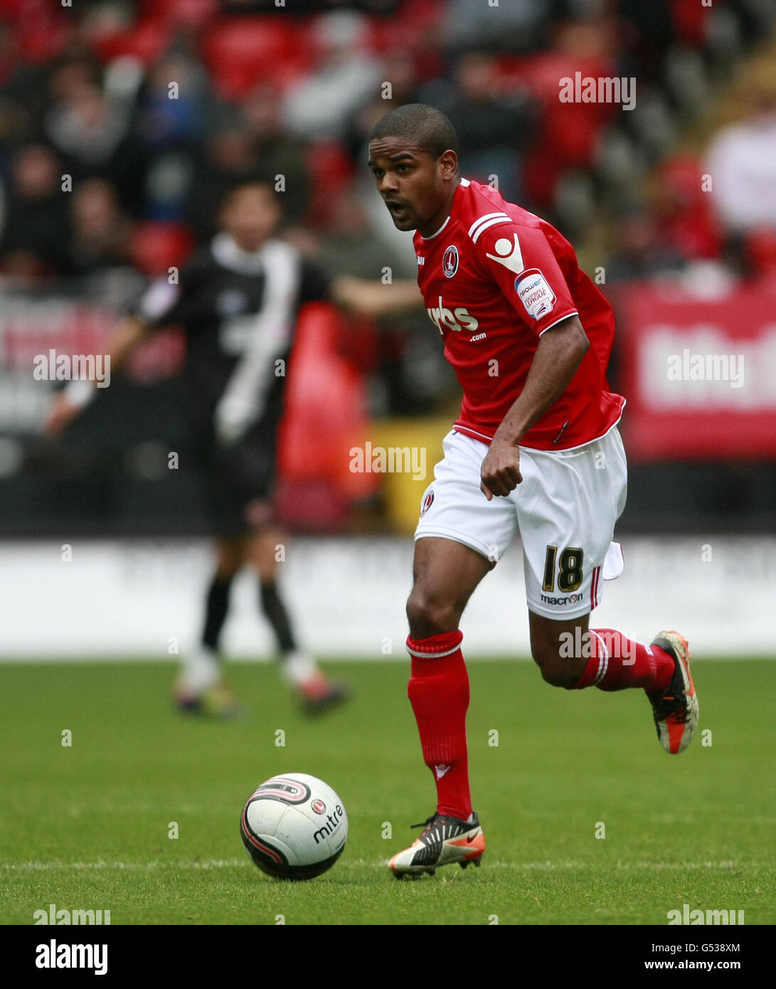 Charlton Athletic's Bradley Pritchard in action during the npower Football League One match at The Valley, London. Stock Photo