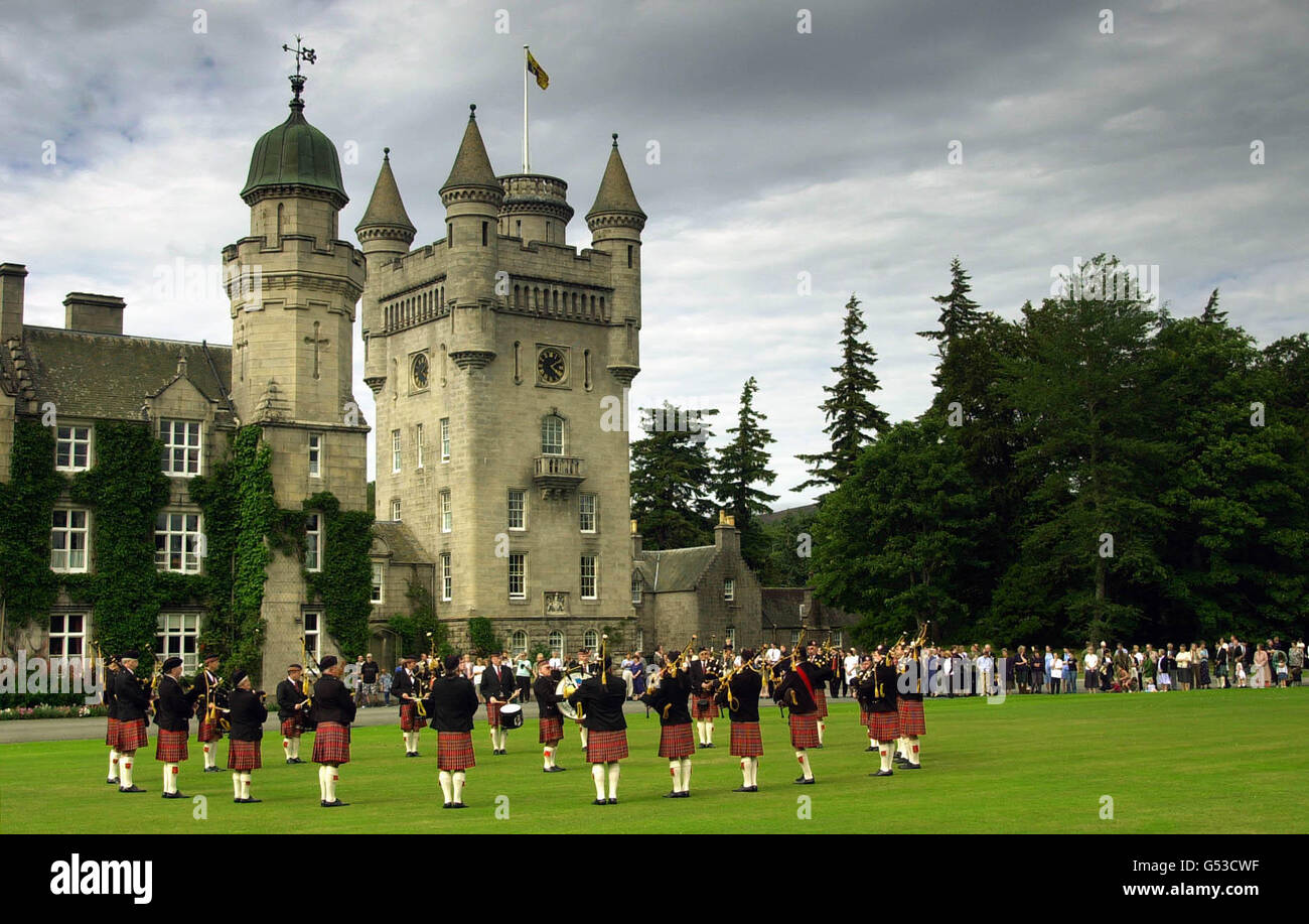 Queen Elizabeth Ii At Balmoral Castle In Scotland Stock Photos & Queen