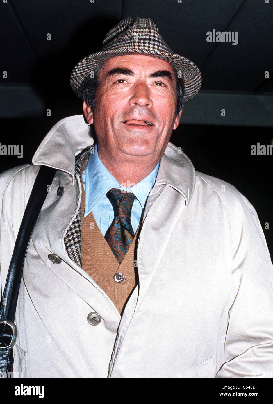 GREGORY PECK 1976: American actor Gregory Peck at Heathrow airport, London, after arriving from Los Angeles to promote his new film 'Omen', a horror story. 12/06/2003: It was announced Thursday June 12, 2003, that Peck, has died aged 87. Stock Photo