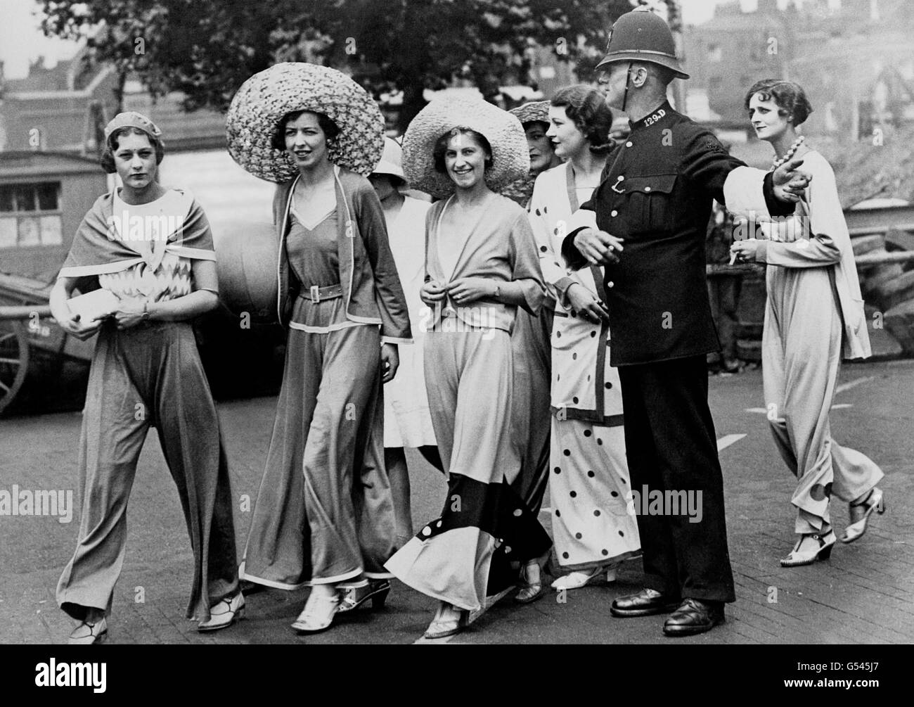 Fashion - Women's Wear - Beach Pyjamas - 1930 Stock Photo
