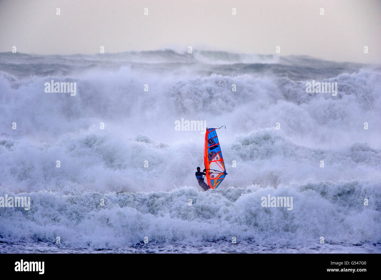 Red Bull Storm Chasers Extreme Windsurfing In Dramatic Rough Seas Stock