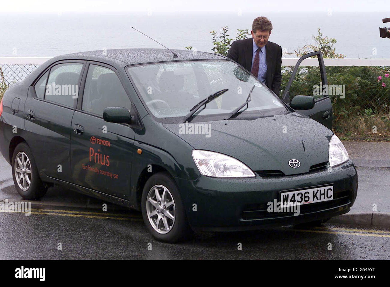 Don Foster, Liberal Democrat spokesman on transport at the party's annual conference in Bournemouth with a Toyota Prius, an electric-petrol driven hybrid car. * Earlier in the day Charles Kennedy, the party leader made an emergency statement on the current fuel crisis and said the tax on fuel should be capped. Stock Photo