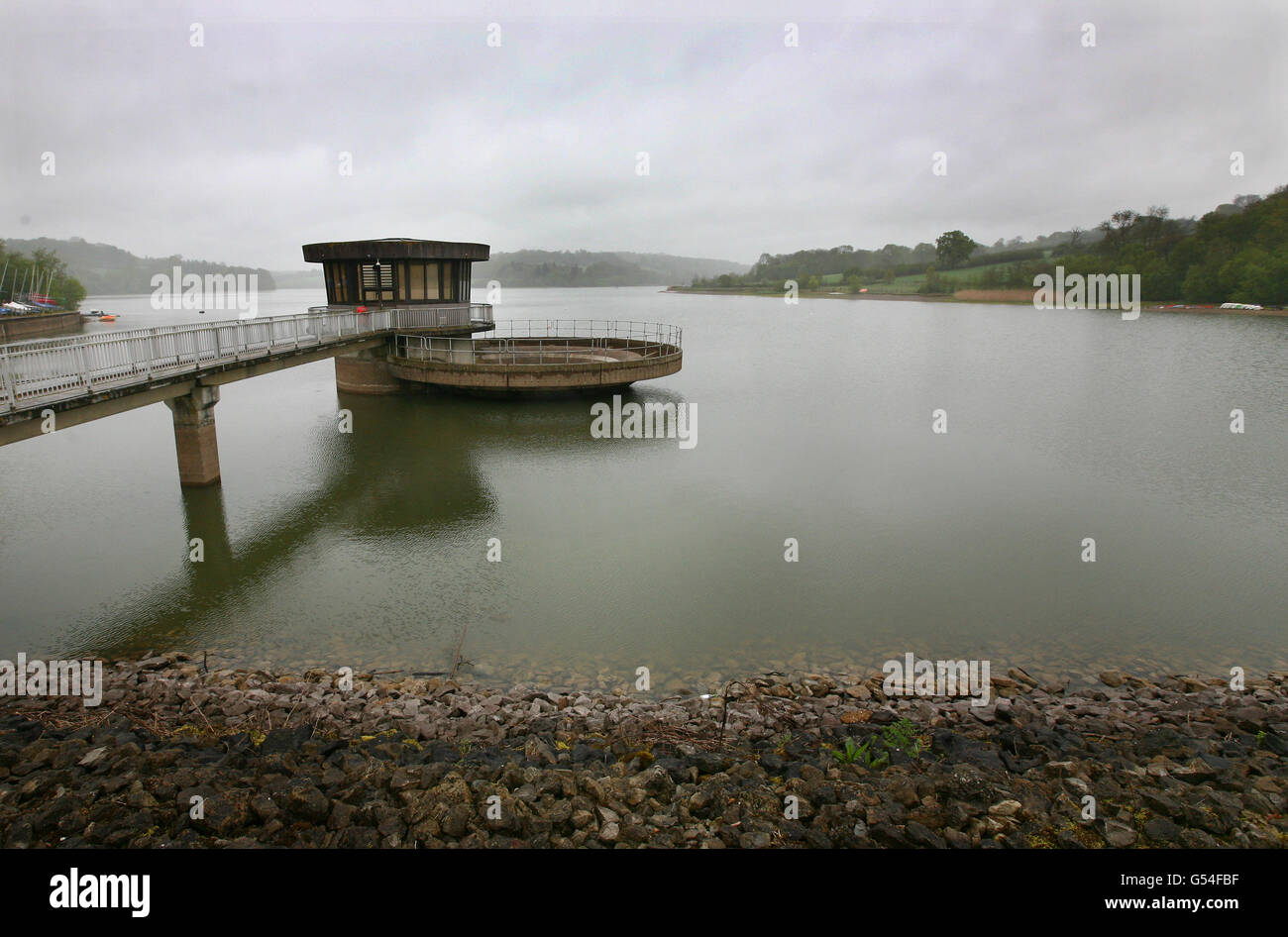 A view water level ardingly reservoir hires stock photography and