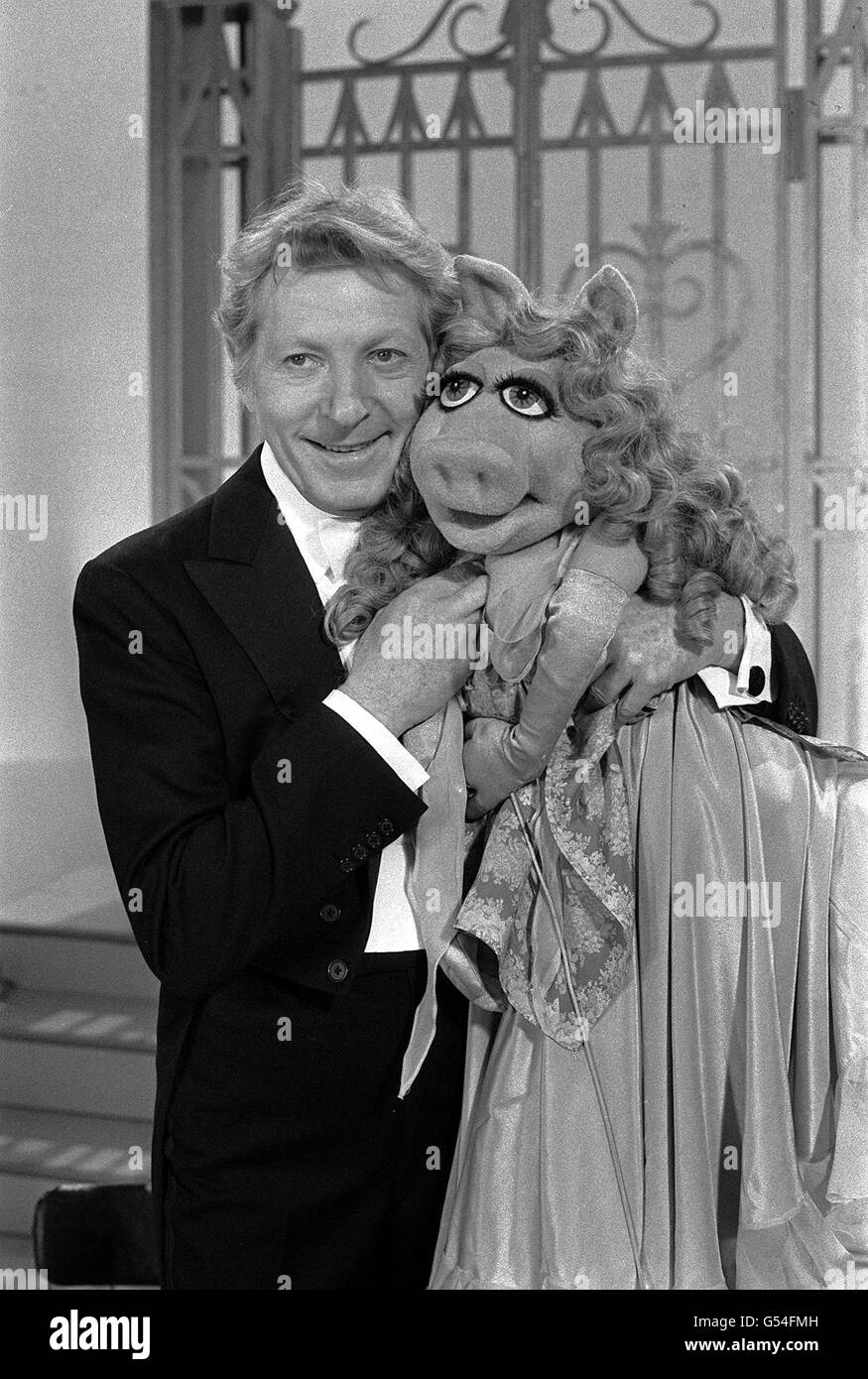Danny Kaye and Miss Piggy Stock Photo
