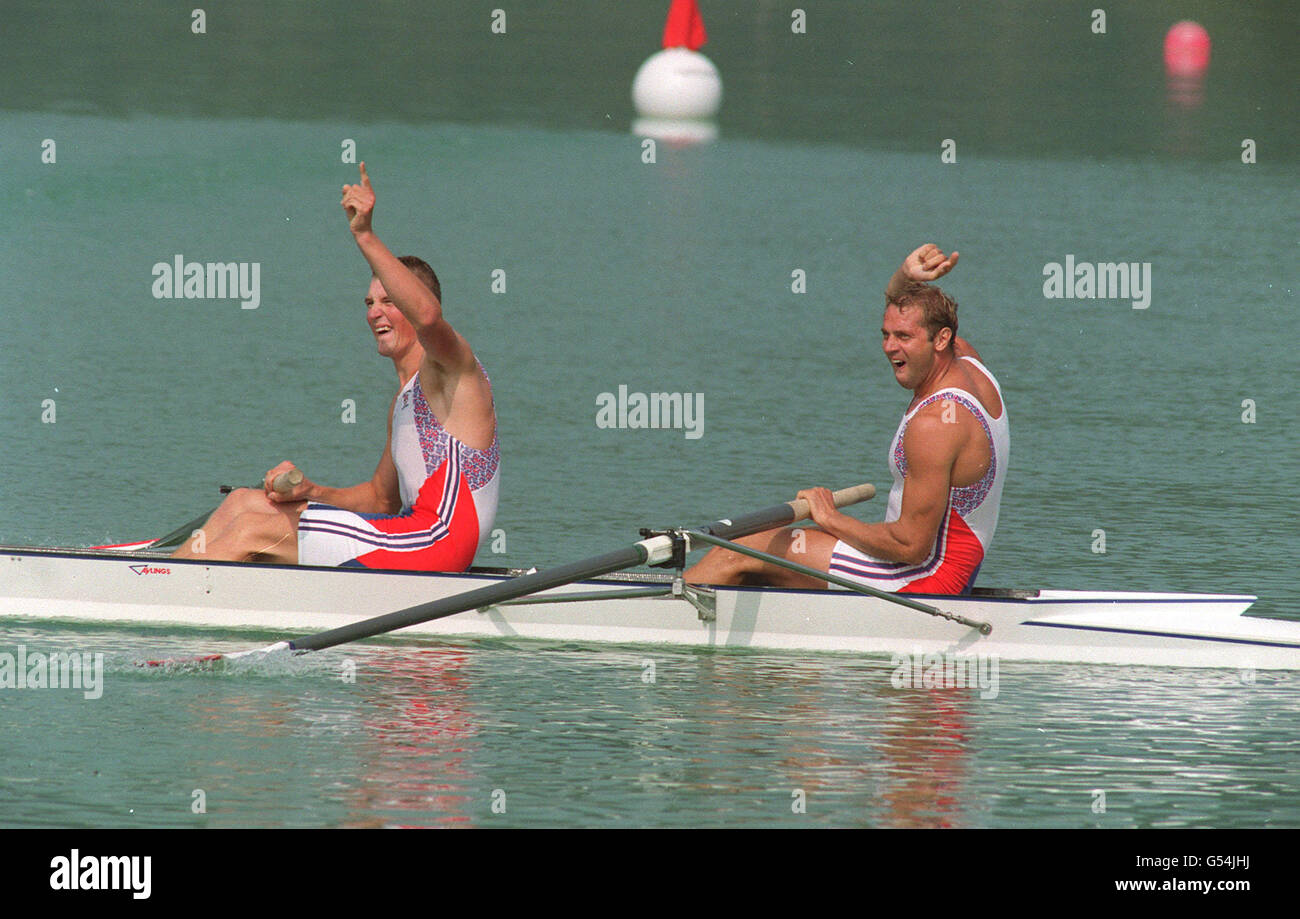 Rowers steve redgrave matthew pinsent see olympics redgrave olympics pinsent hires stock