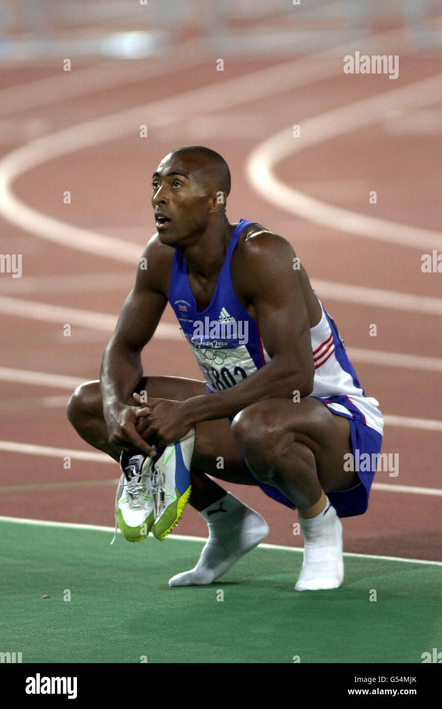 Gold shoes olympics hires stock photography and images Alamy