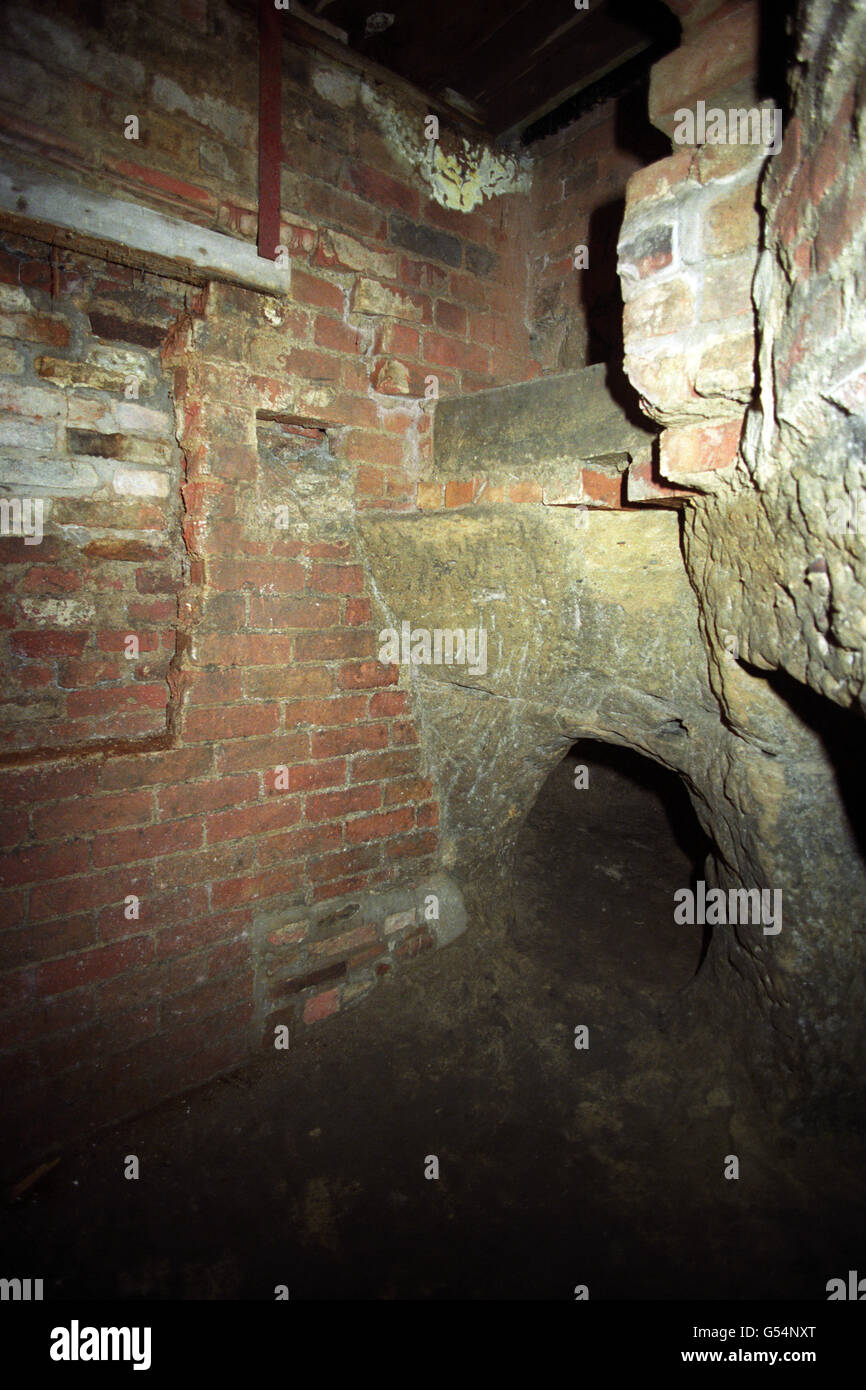 View caves inside sandstone underneath nottingham castle hi-res stock ...