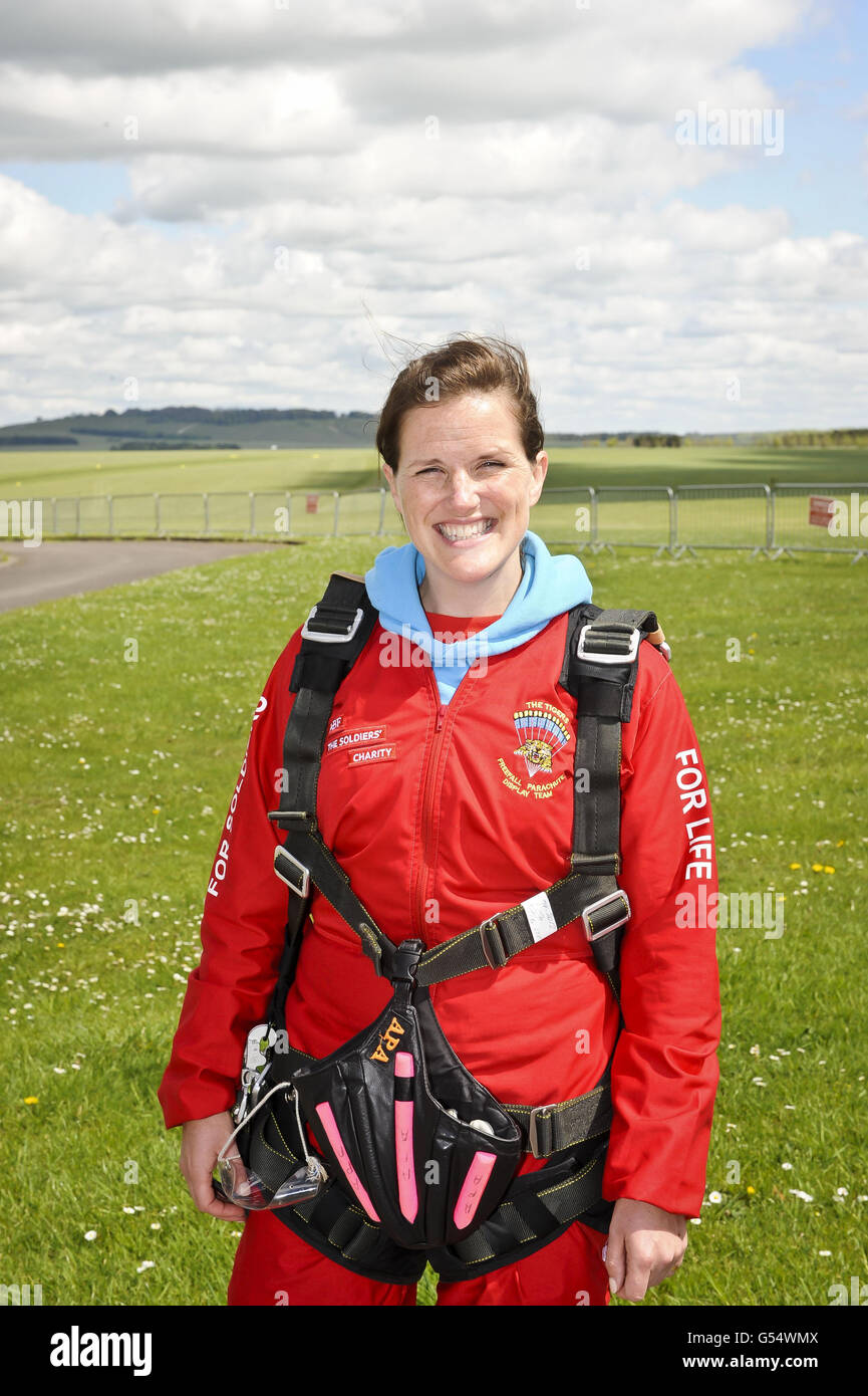 First female soldier to lose a limb on operations in Afghanistan in 2008, Major Kate Philp of 3rd (United Kingdom) Division in Bulford, prepares to take part in a charity skydive for ABF The Soldiers&acirc;&Auml;' Charity, the national charity of the British Army since 1944, at Netheravon Airfield. Stock Photo