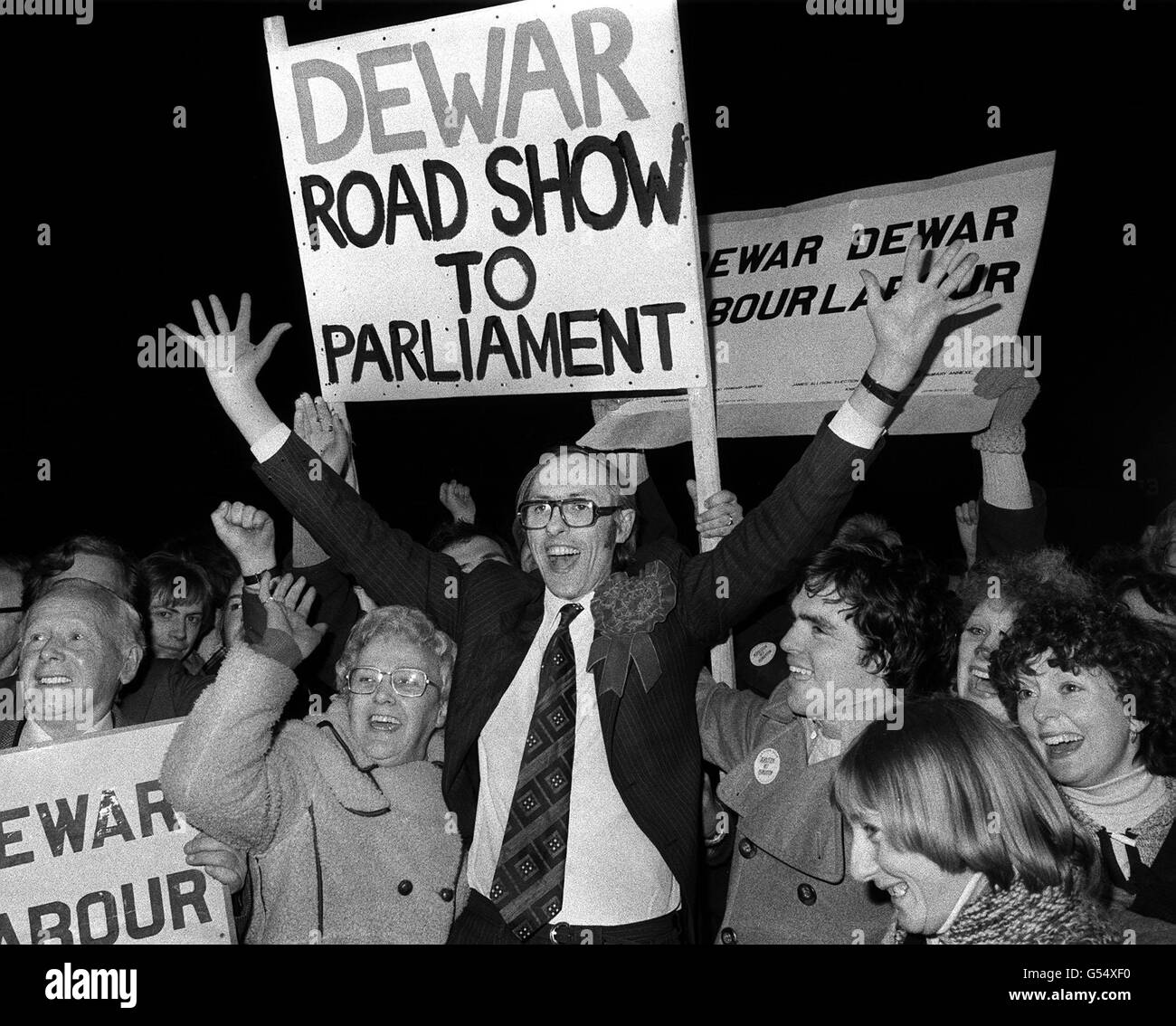Donald Dewar Glasgow election win Stock Photo