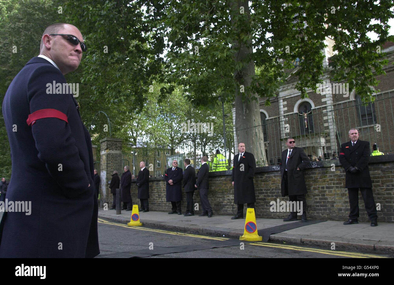 Reggie Kray funeral stewards Stock Photo