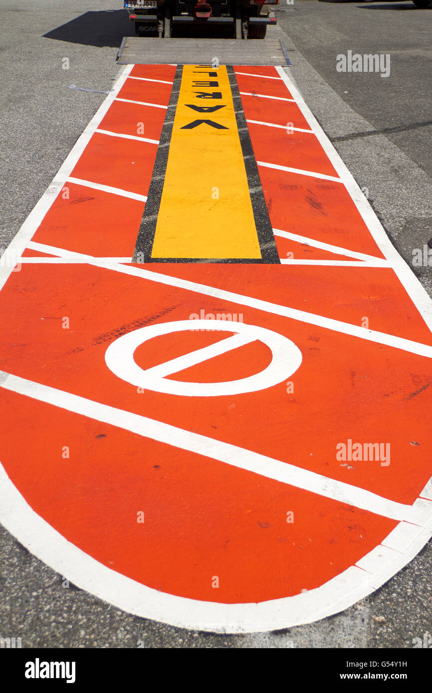 no-parking-loading-zone-painted-on-street-stock-photo-alamy