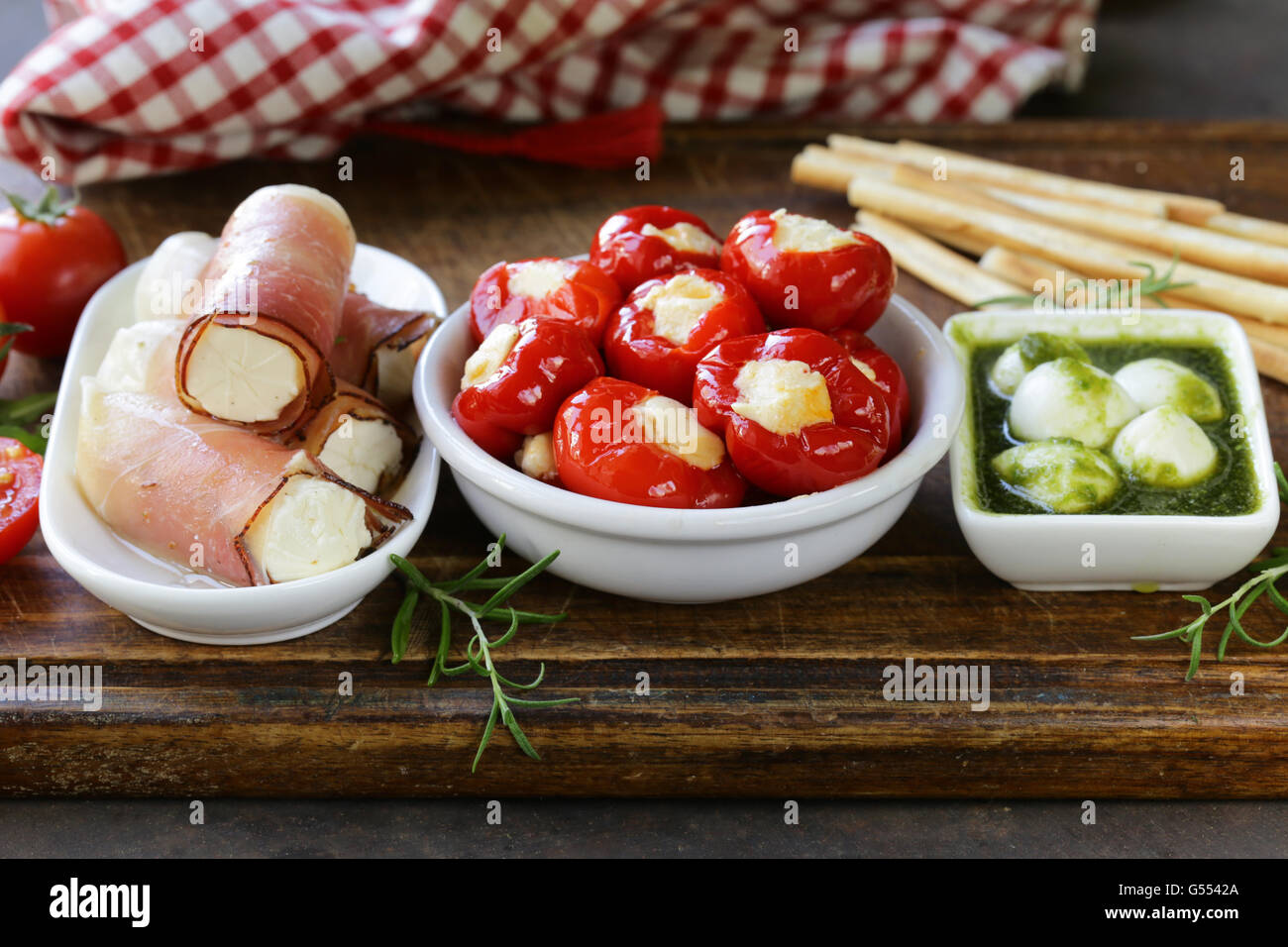 Meggle перчик черри. антипасти перец. антипасти перец. перец черри со сливочным сыром. перец антипасти.