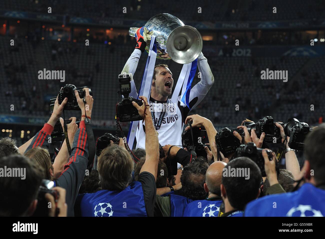 Soccer - UEFA Champions League - Final - Bayern Munich v Chelsea - Allianz Arena. Chelsea goalkeeper Petr Cech celebrates winning the UEFA Champions League, after the final whistle Stock Photo