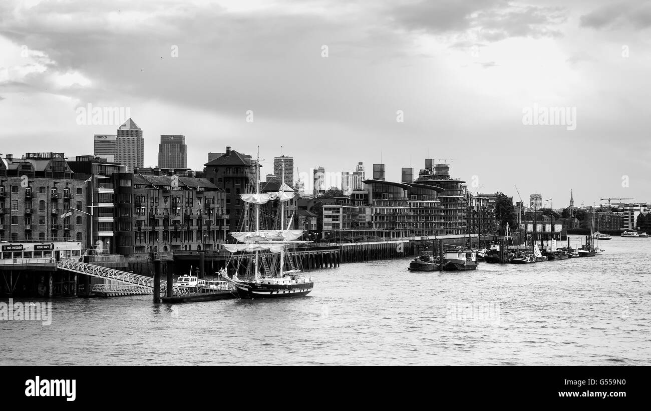 Sloop Moored on the North Bank of the River Thames Stock Photo