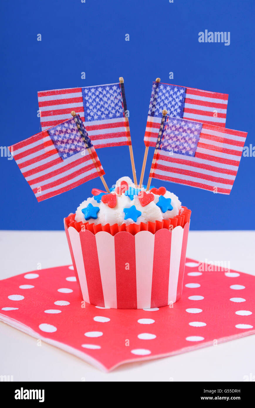 usa theme cupcake with red hearts and blue star candy decorations
