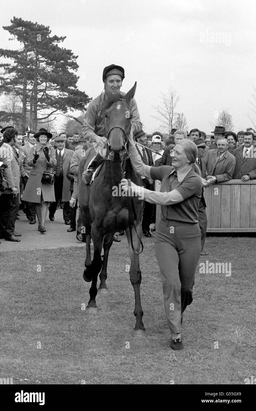 Horse Racing - 1000 Guineas - Newmarket. Joe Mercer on Highclere after winning the 1000 Guineas at Newmarket Stock Photo