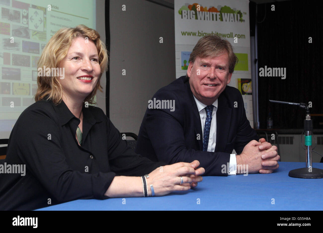 Health Minister Simon Burns joins Jenny Hyatt, CEO Big White Wall at