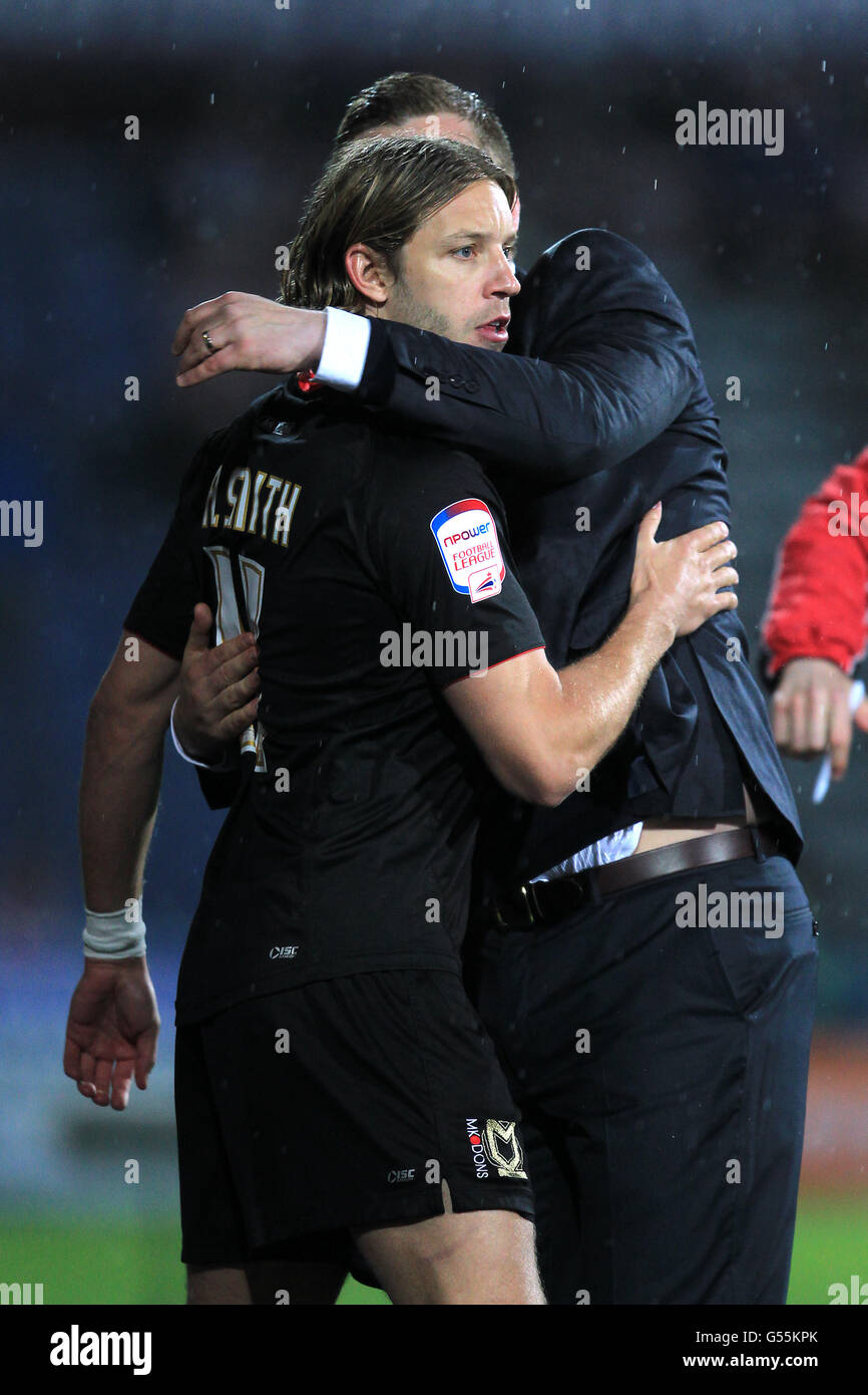 Milton Keynes Dons Alan Smith Hi res Stock Photography And Images Alamy milton-keynes-dons-alan-smith-hi-res-stock-photography-and-images-alamy