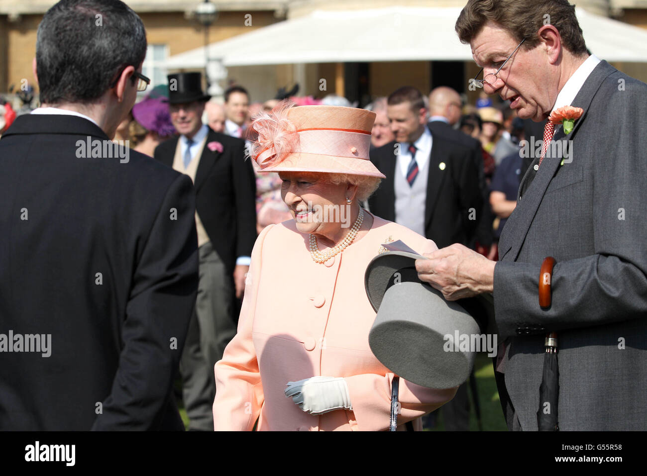 Queen elizabeth ii first royal garden party summer buckingham palace hi