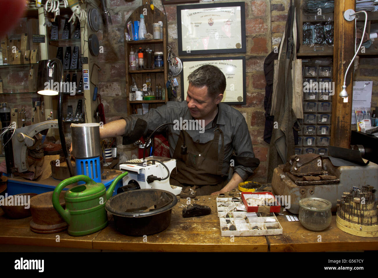 YORKSHIRE; WHITBY; WORKING WITH BLACK JET Stock Photo Alamy