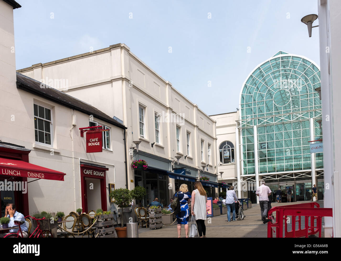 Shopping mall in leamington spa hires stock photography and images Alamy