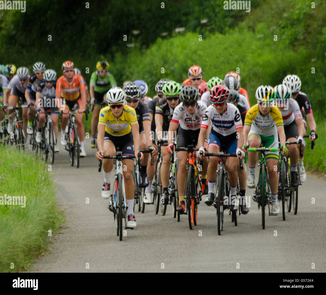 Womens cycling tour hires stock photography and images Alamy