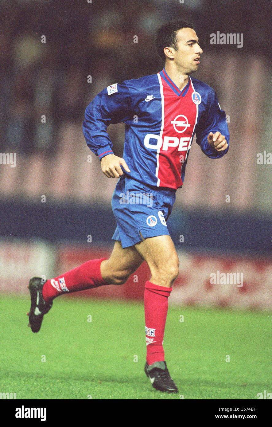 FRENCH SOCCER. YOURI DJORKAEFF, PARIS ST. GERMAIN Stock Photo - Alamy