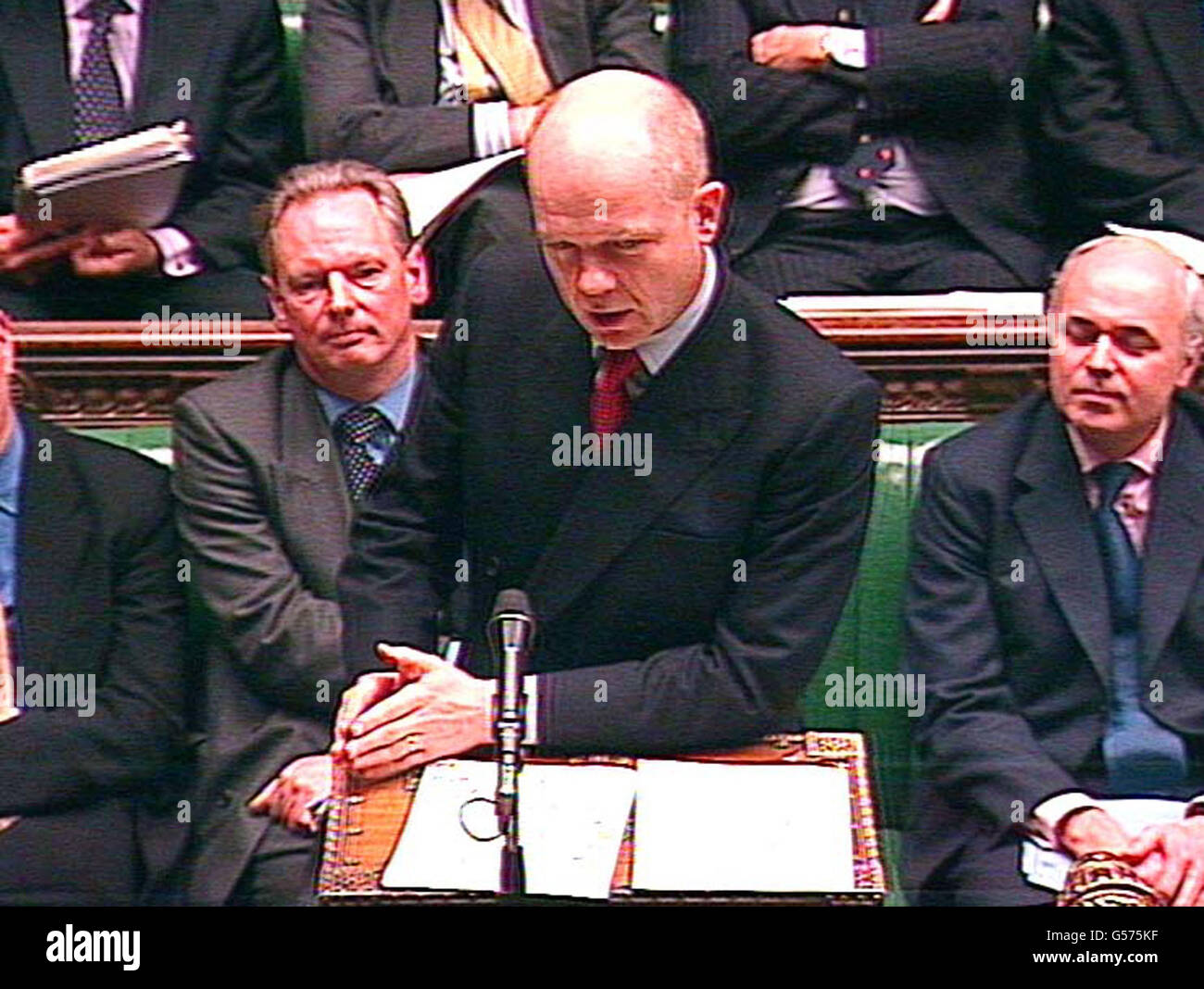 Leader of the Opposition William Hague in the House of Commons, responding to Blair on the outcomes of the EU summit in Nice. Stock Photo