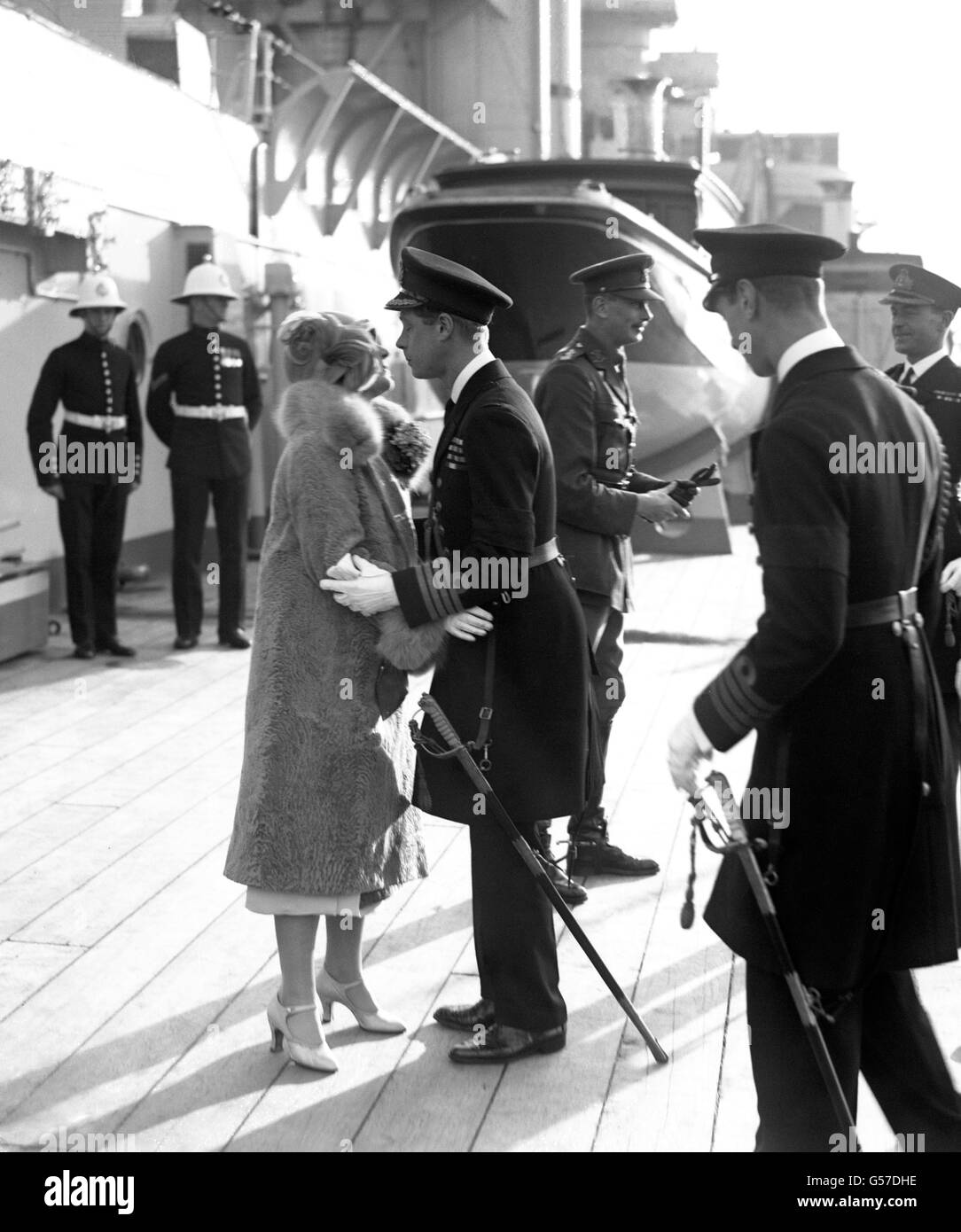 Duke and Duchess of York - HMS Renown - Portsmouth -  1927 Stock Photo