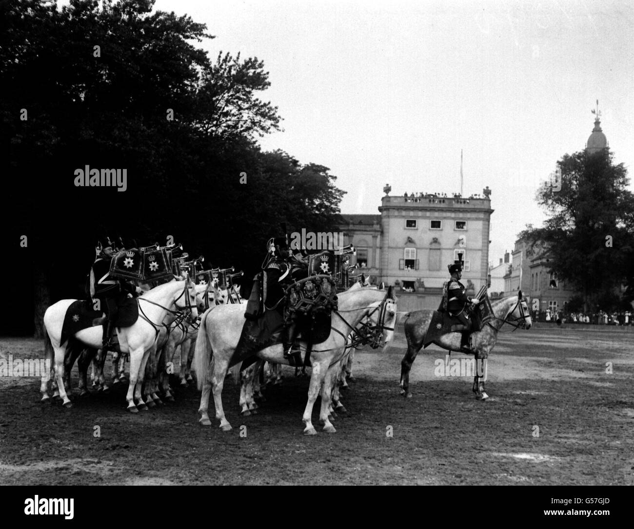 POTSDAM REVIEW 1913: Trumpeters from a German Lancer (Uhlan) regiment sounding a fanfare during the Potsdam Review, held annually in the presence of Kaiser Wilhelm II. Stock Photo
