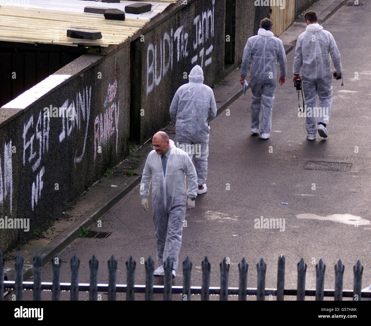 Belfast body scene police search Stock Photo Alamy