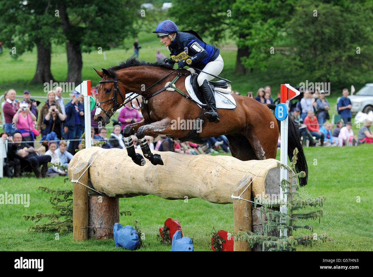Zara Phillips rides High Kingdom during the CIC*** cross country event  during the Bramham International Horse Trials at Bramham Park, Wetherby  Stock Photo - Alamy