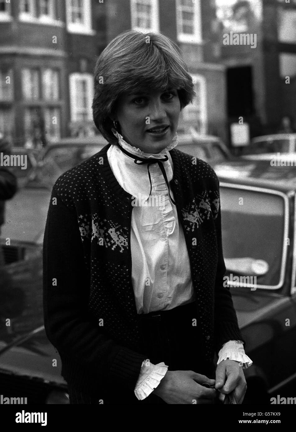 LADY DIANA SPENCER 1980: Lady Diana leaving her Earls Court, London, flat to go shopping in the Knightsbridge area. The name of the blonde, 19 year old daughter of the Northamptonshire landowner Earl Spencer is being linked romantically with the Prince of Wales. Stock Photo