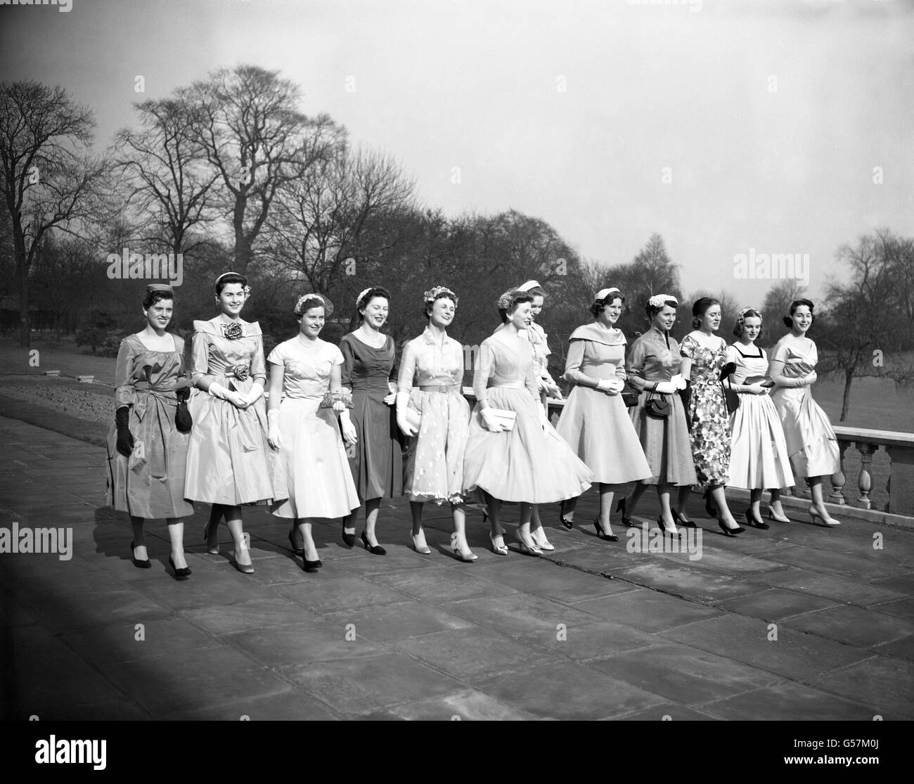 50s fashion women hi-res stock photography and images - Alamy