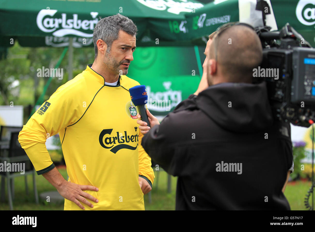 Soccer - Carlsberg Pub Cup Grand Final - Carlsberg Fan Camp - Warsaw. European Legends goalkeeper Victor Baia speaks to the press Stock Photo