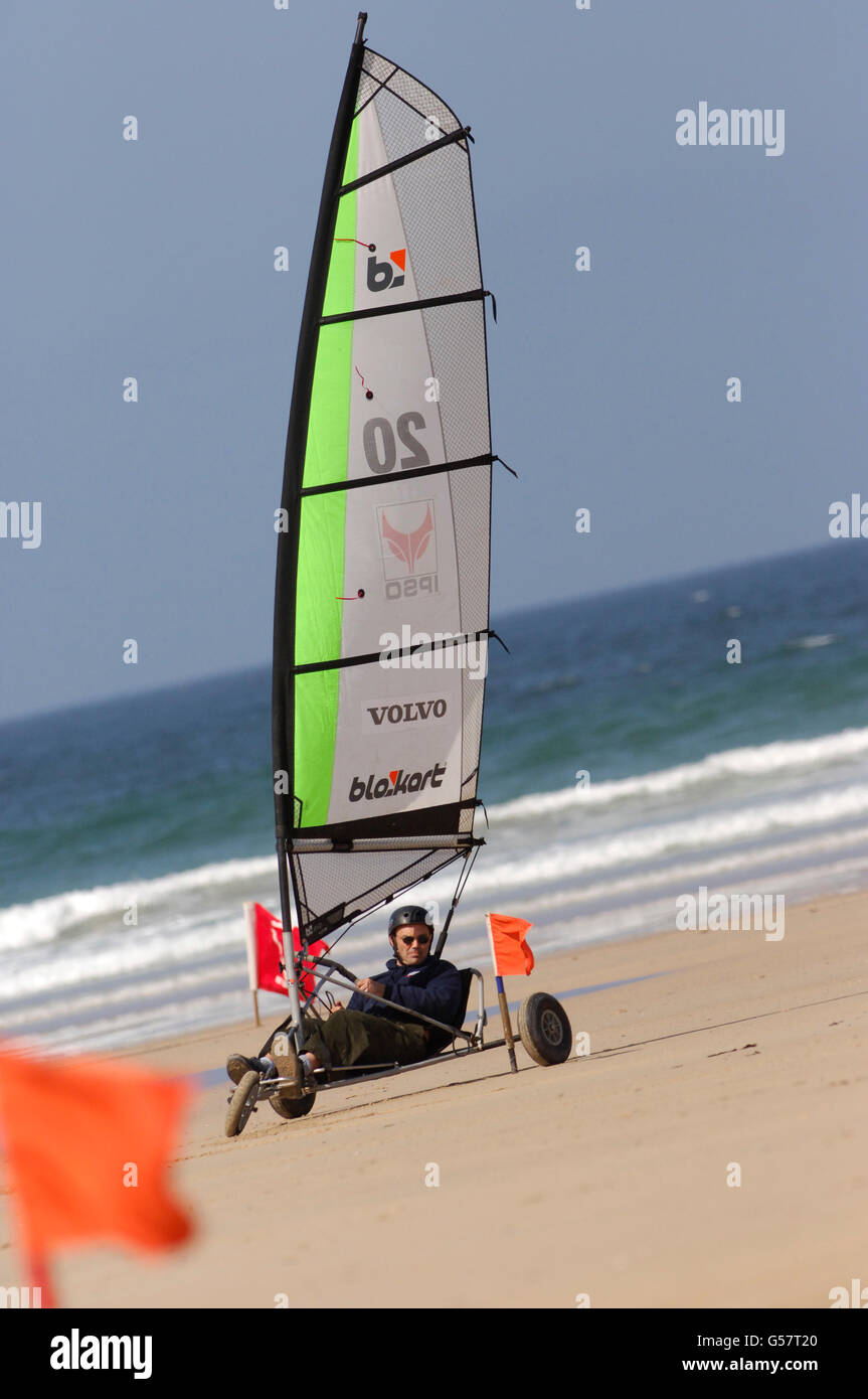 Kart fast sail hi-res stock photography and images - Alamy