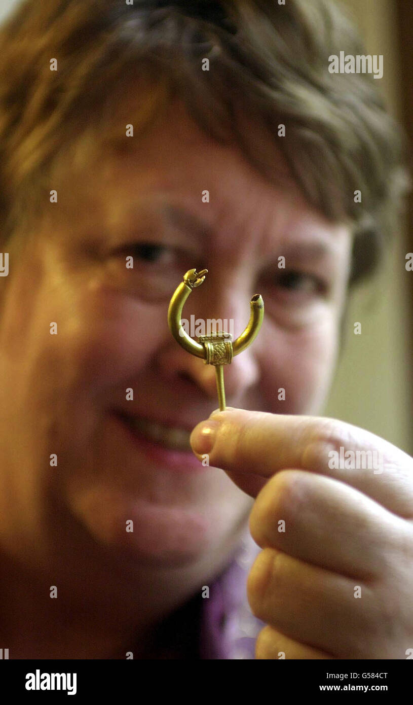 Receiver of Wreck Veronica Robbins Stock Photo Alamy