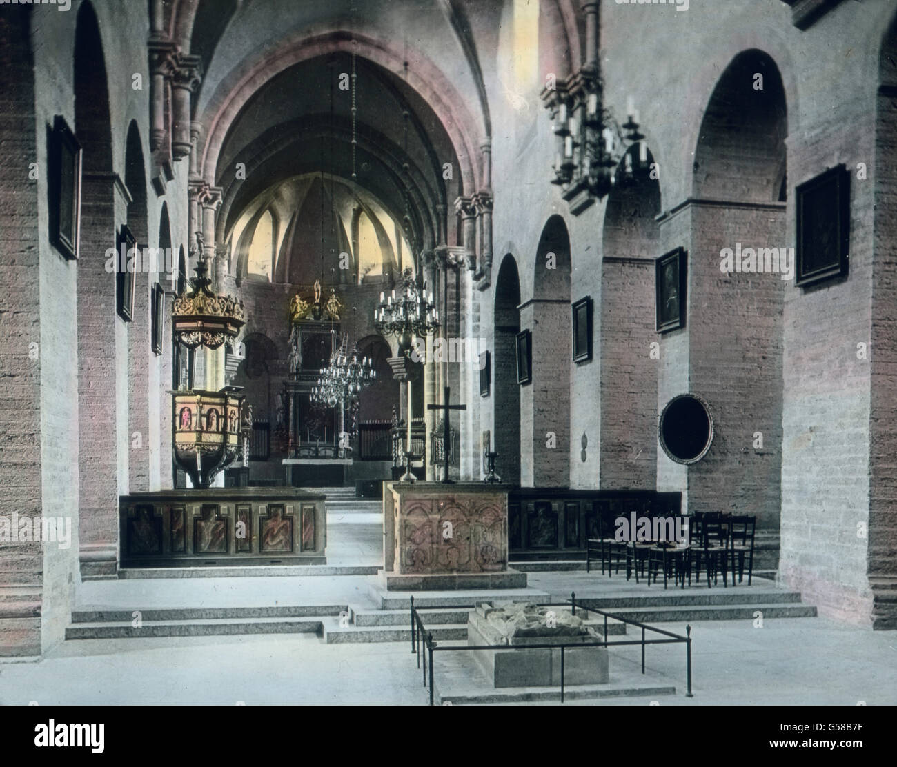 Das Innere Der Klosterkirche In Varnhem In Schweden Europe