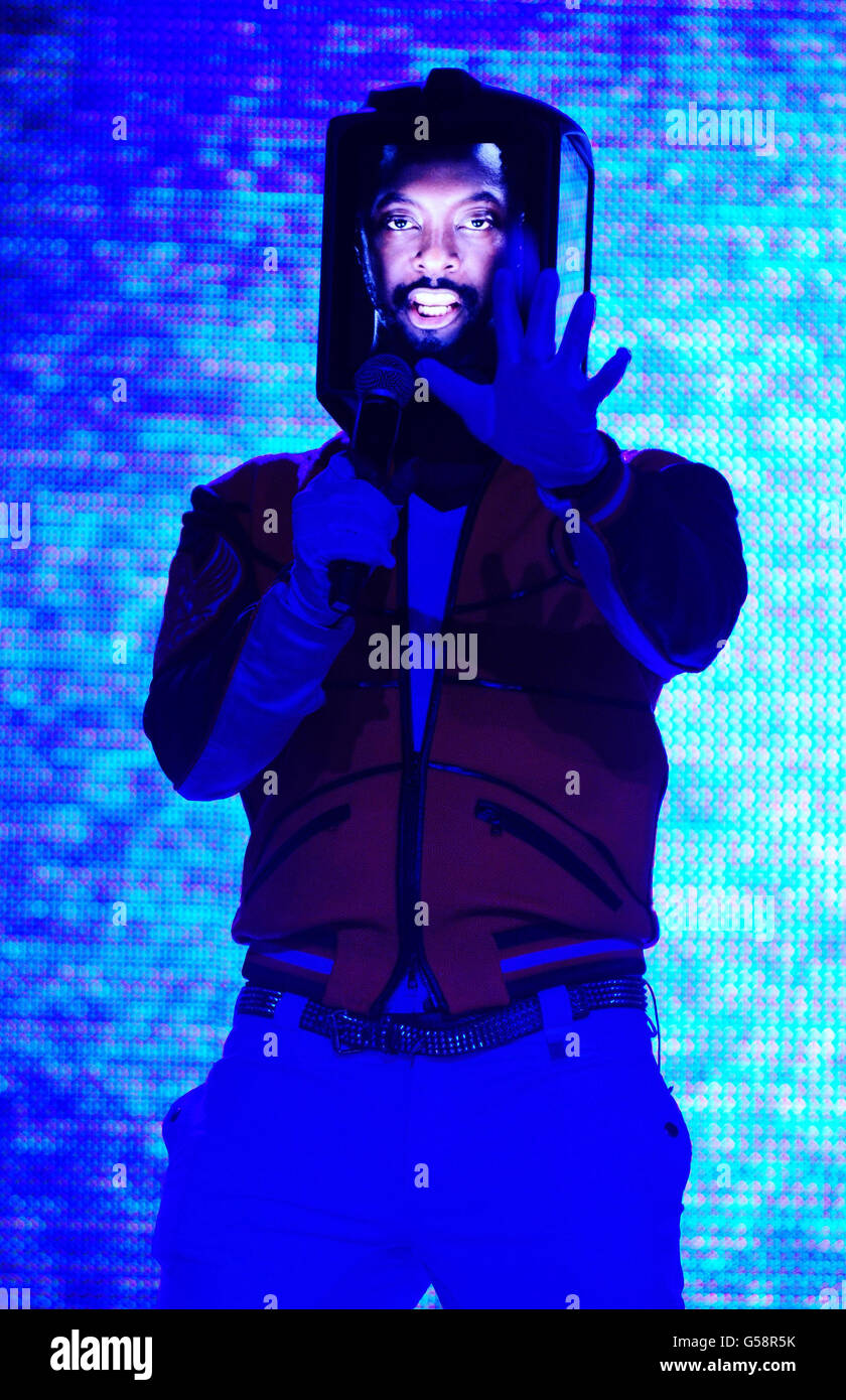 Will.i.am performs at Radio 1's Hackney Weekend at Hackney Marshes, London. Stock Photo